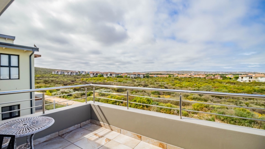 4 Bedroom Property for Sale in Sunset Estate Western Cape